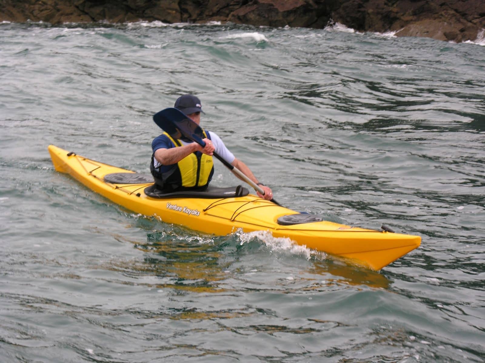 A beginner's guide to kayaking gear - Yakima UK